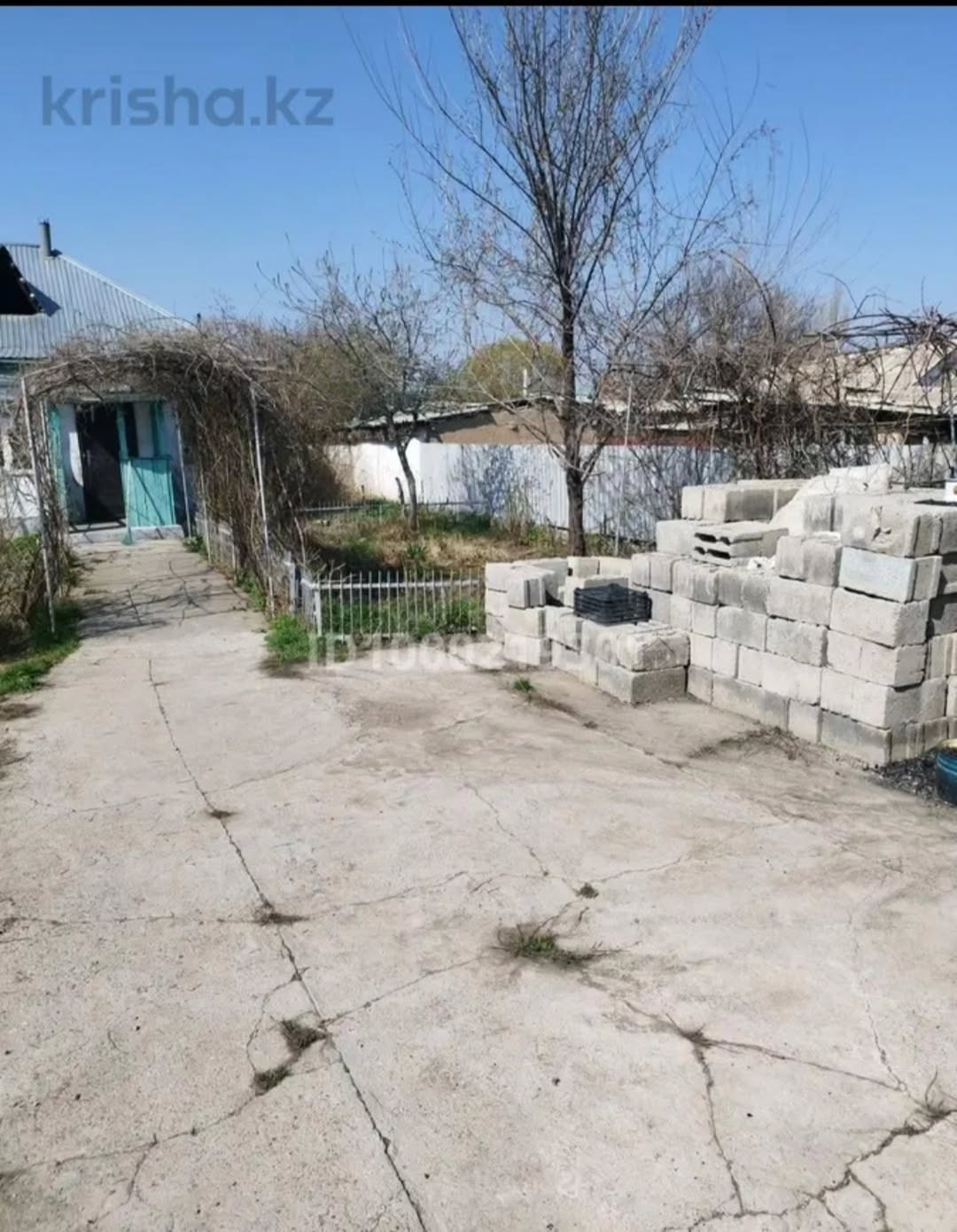 Дом с участком 19 соток