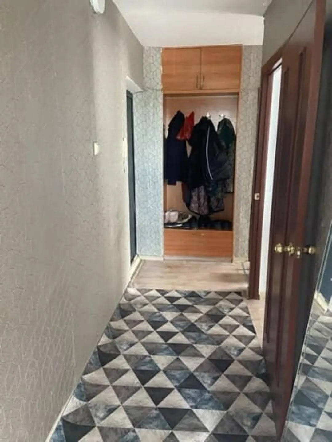 Продам 2-комнатную квартиру