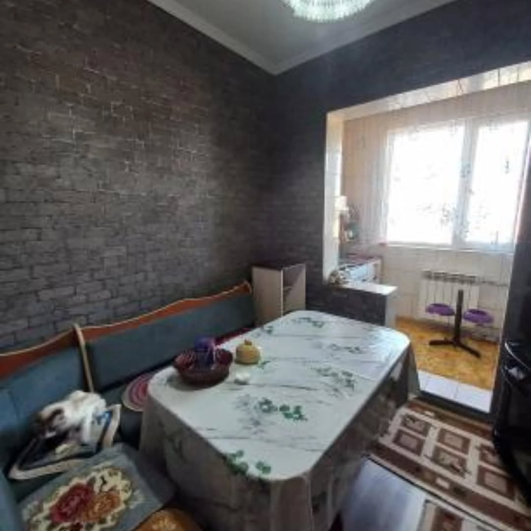 Продается 3-комнатная квартира