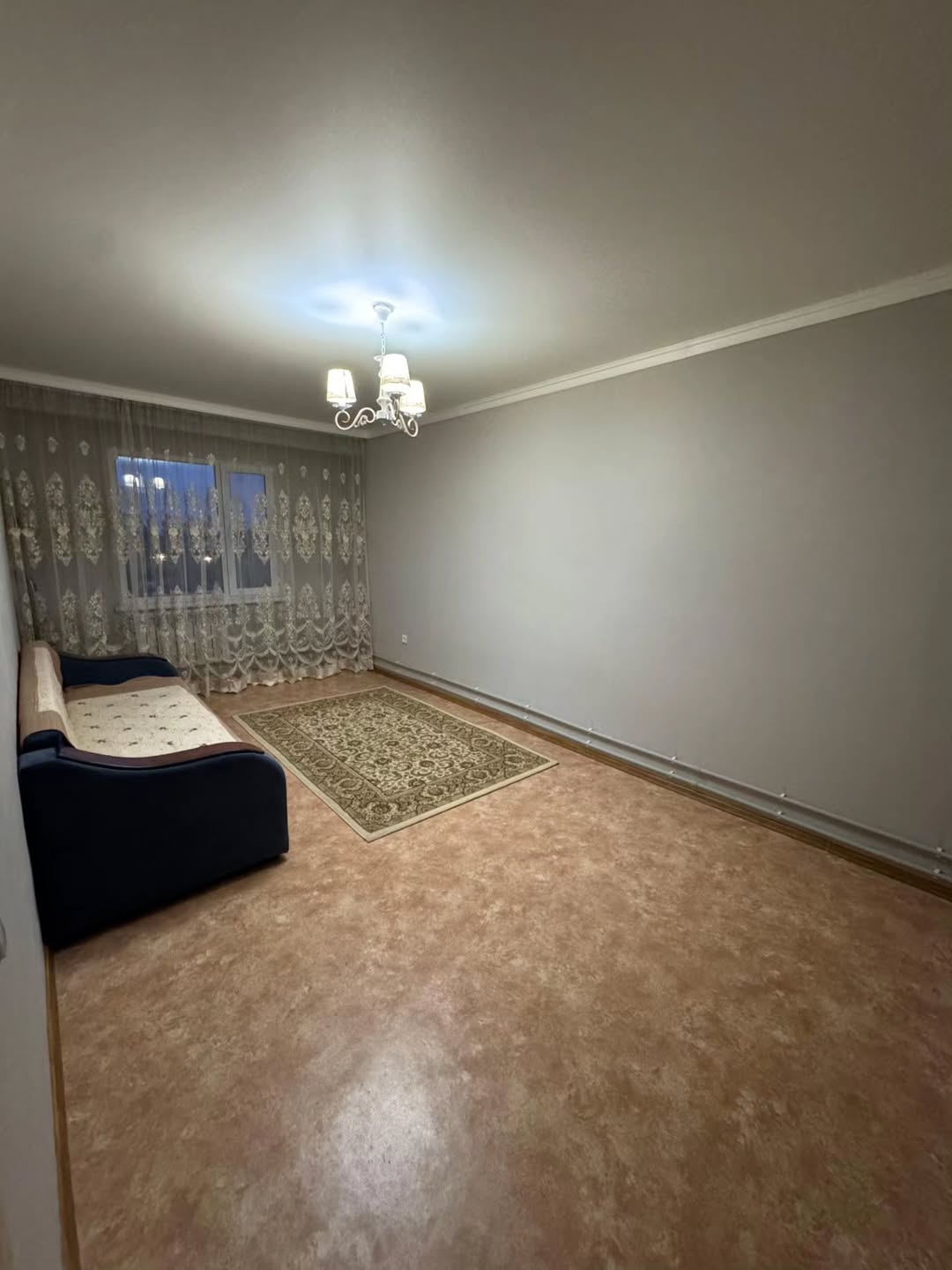 Продается 3-комнатная квартира в центре