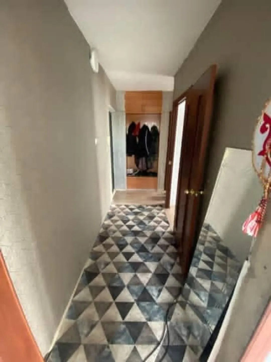 Продам 2-комнатную квартиру