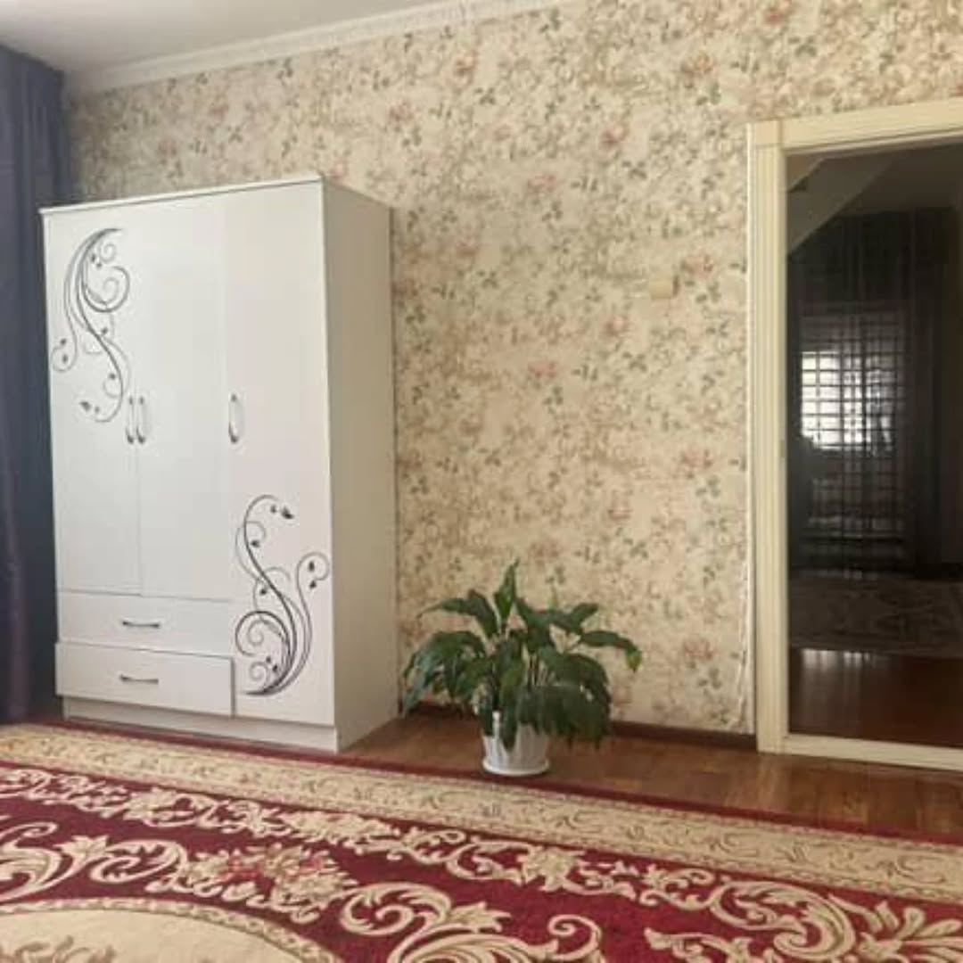 Дом 180м² 7 комнатный