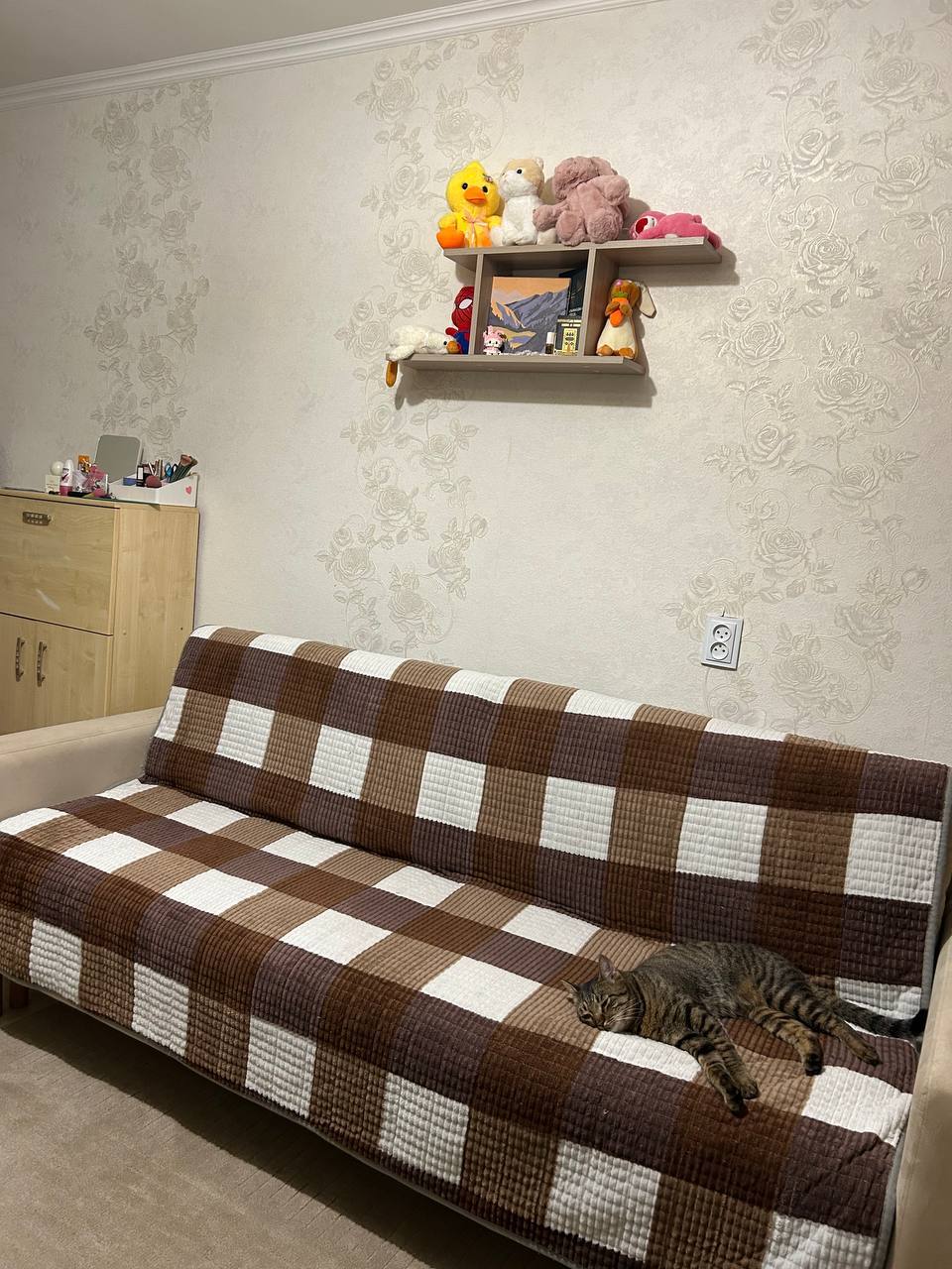 Сдам комнату девушке
