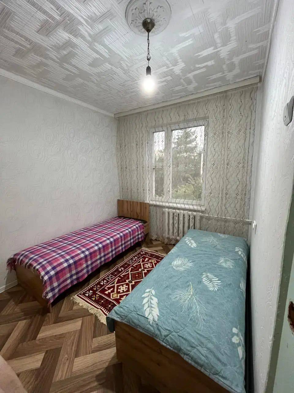 Подселениеге 1 қыз керек