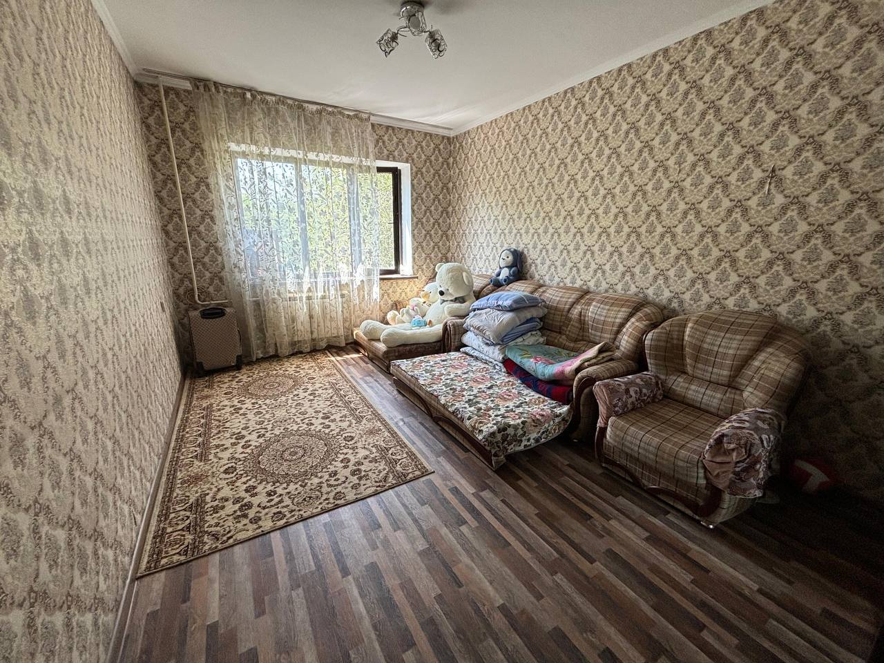 Подселениеге 1 қыз іздейміз