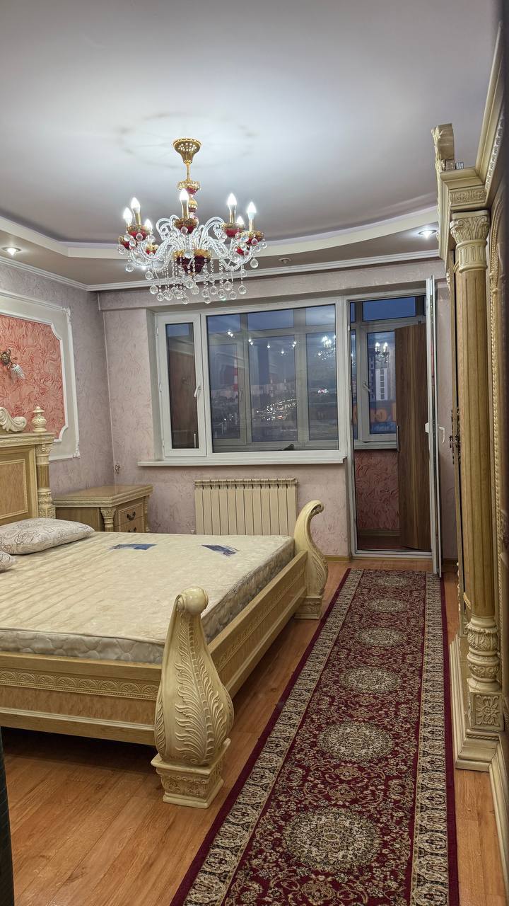 Подселение для девушки