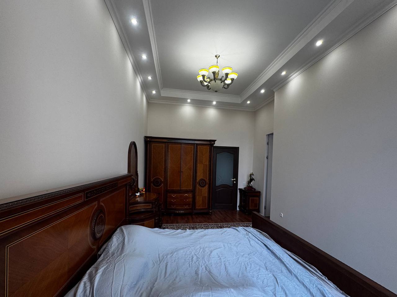 Сдам 4-комнатную квартиру 170 м² в ЖК Ренессанс
