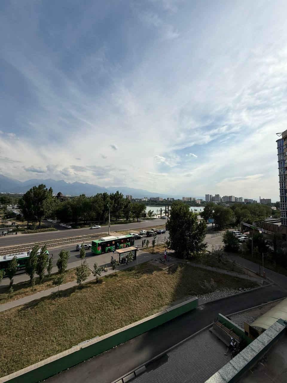 Кең таза 3 бөлмелі