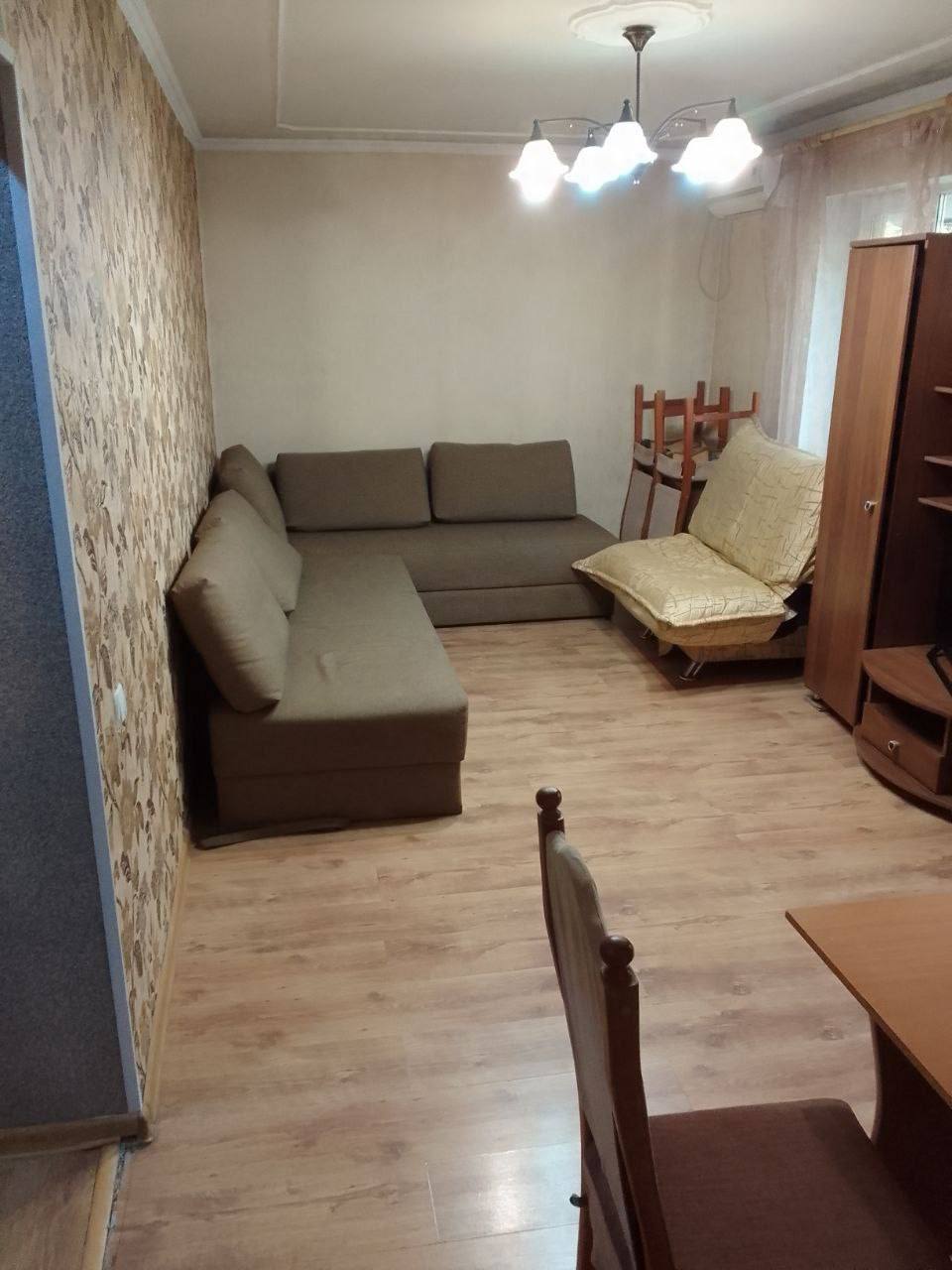 Нужны парни или семейная пара