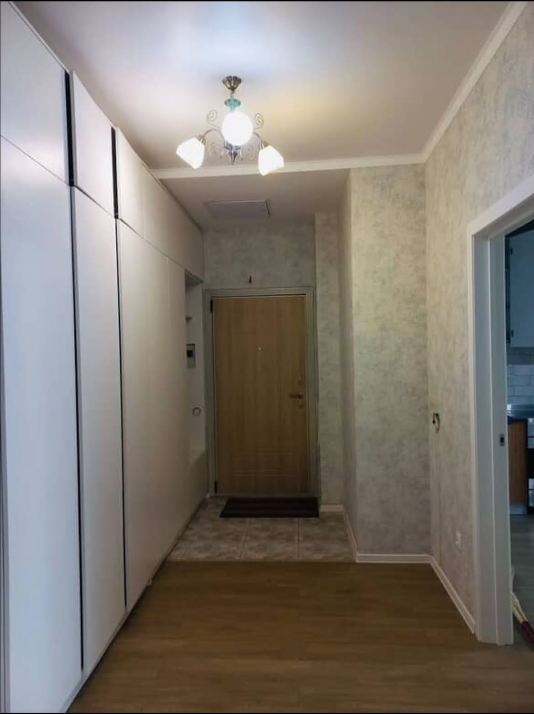 Продам 2-комнатную в ЖК Тарлан