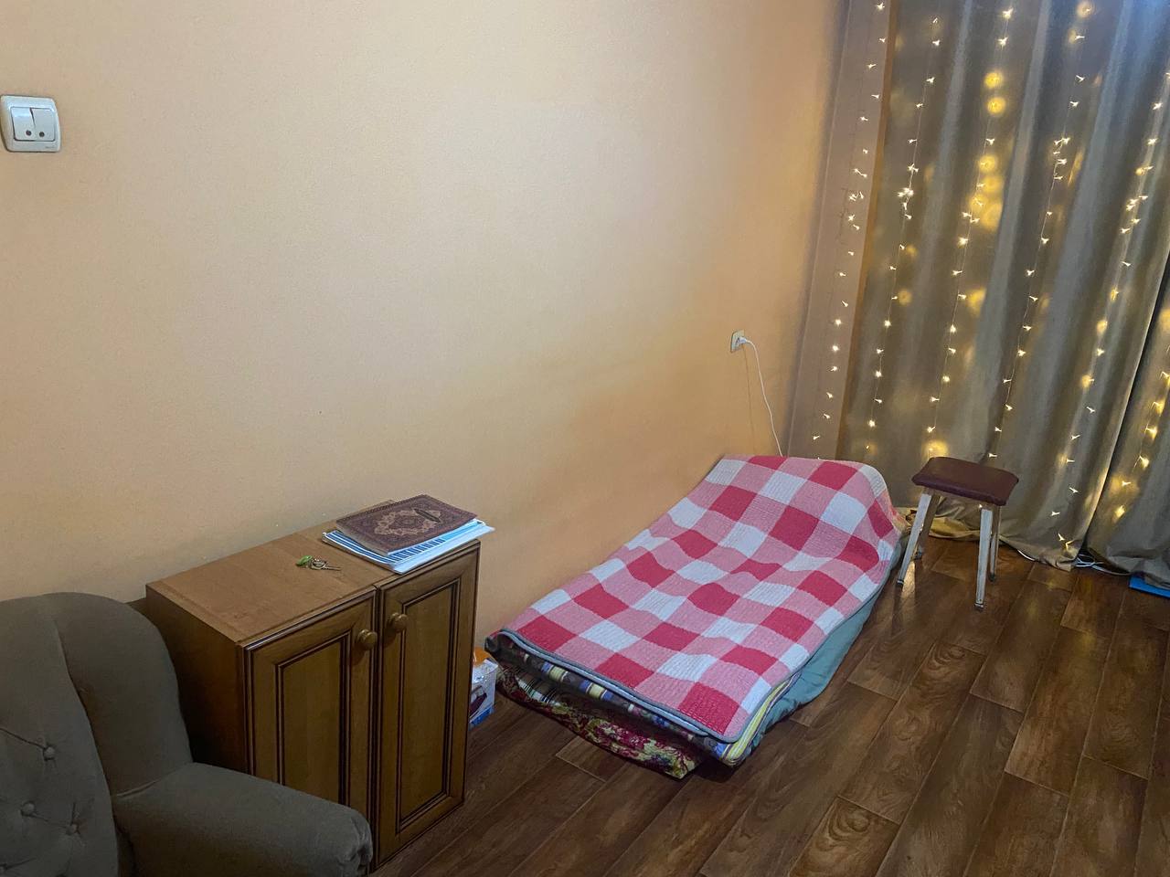 Ищу одну девушку на подселение