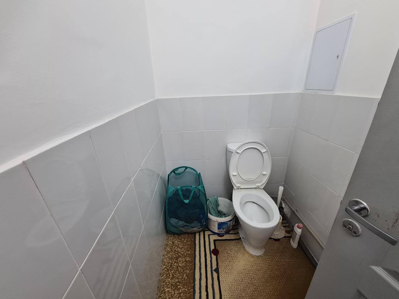 Подселениеге 3 қыз қажет