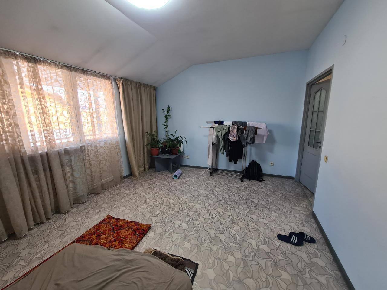 Подселениеге 3 қыз қажет