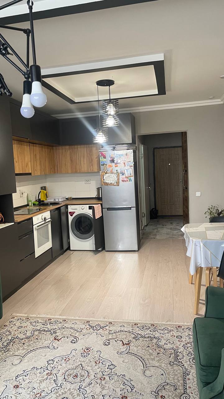 ИЩЕМ 2 девушек в квартиру