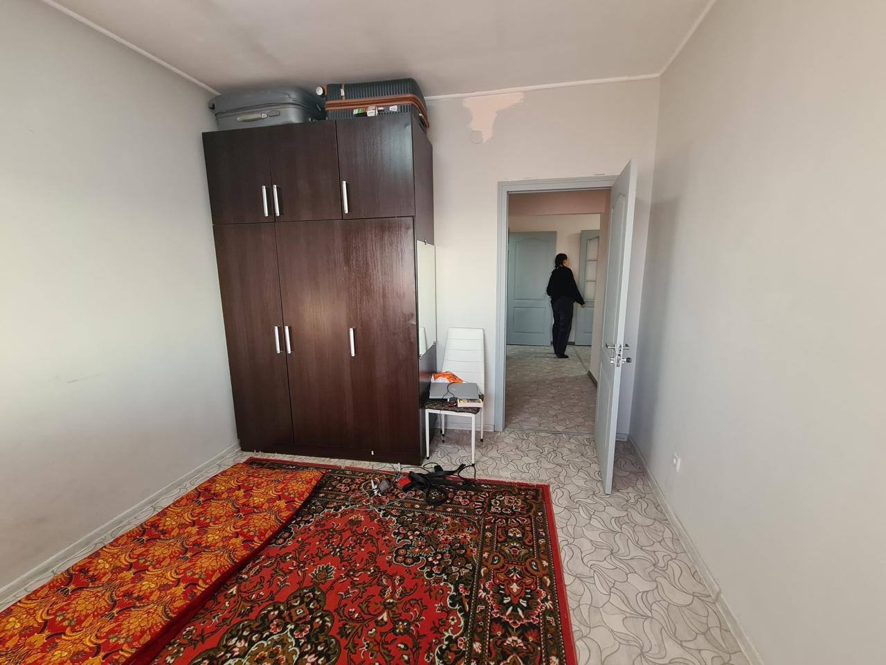 Подселениеге 3 қыз қажет