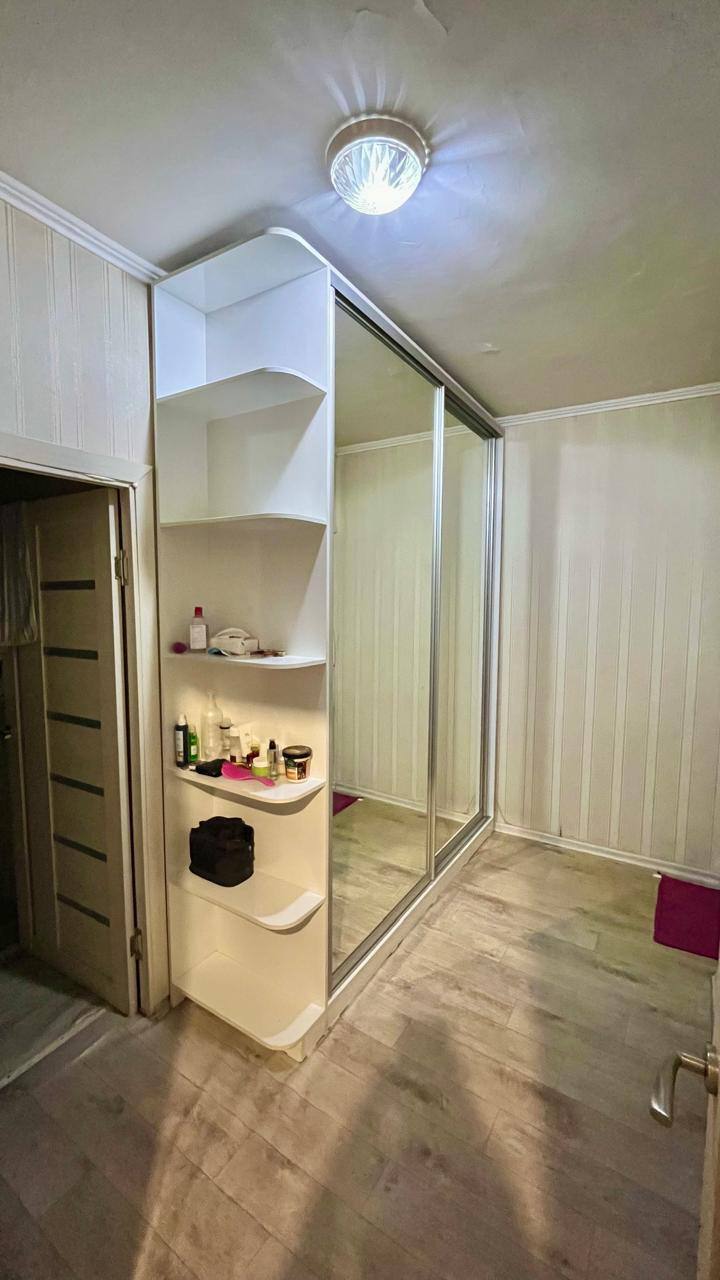 Подселение 1қыз керек