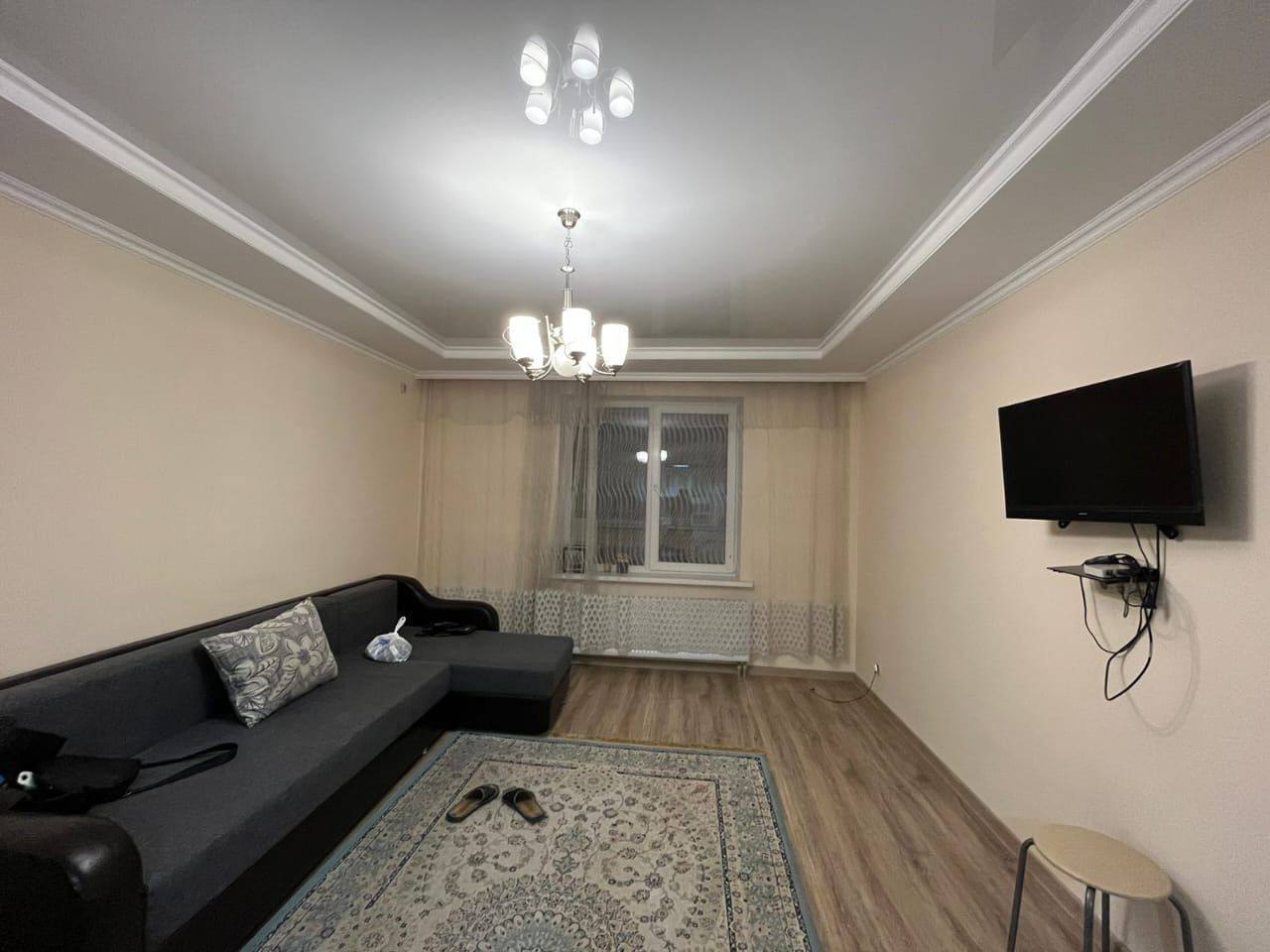 Подселениеге 1 қыз іздеймін спальныйга
