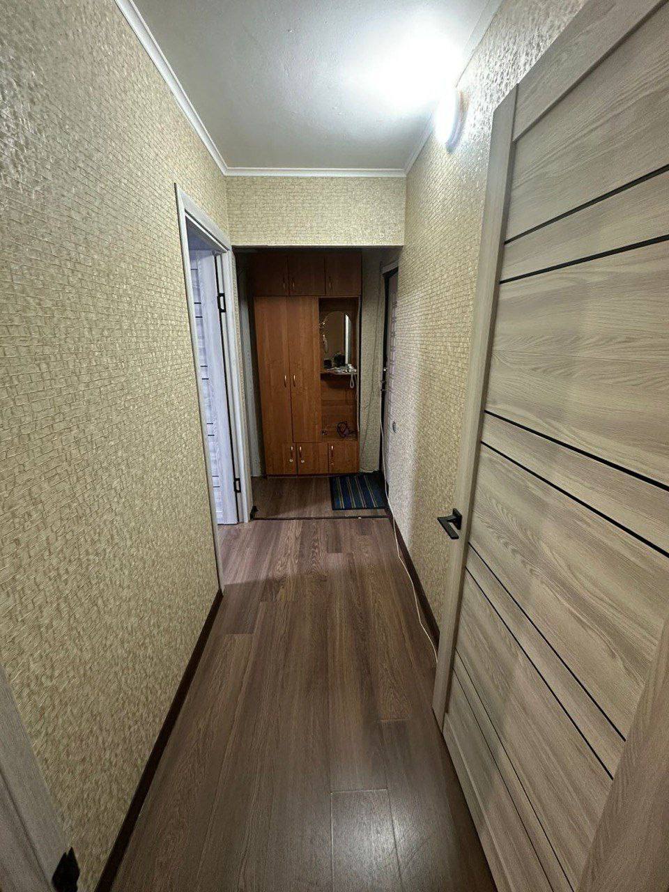 Срочно нужно 1 девушка на подселение в двухкомнатную квартиру