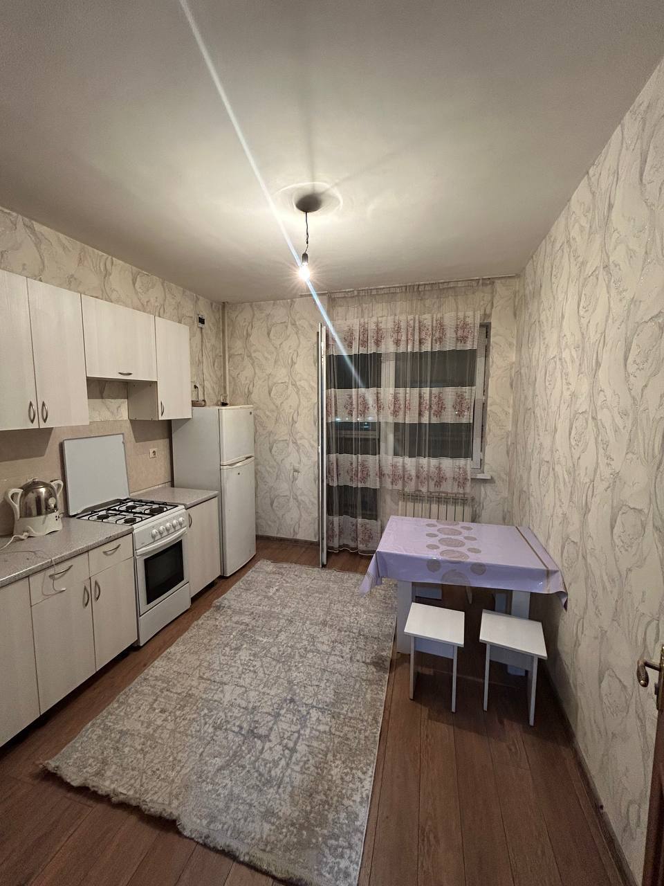 1 бөлме кухня отдельно
