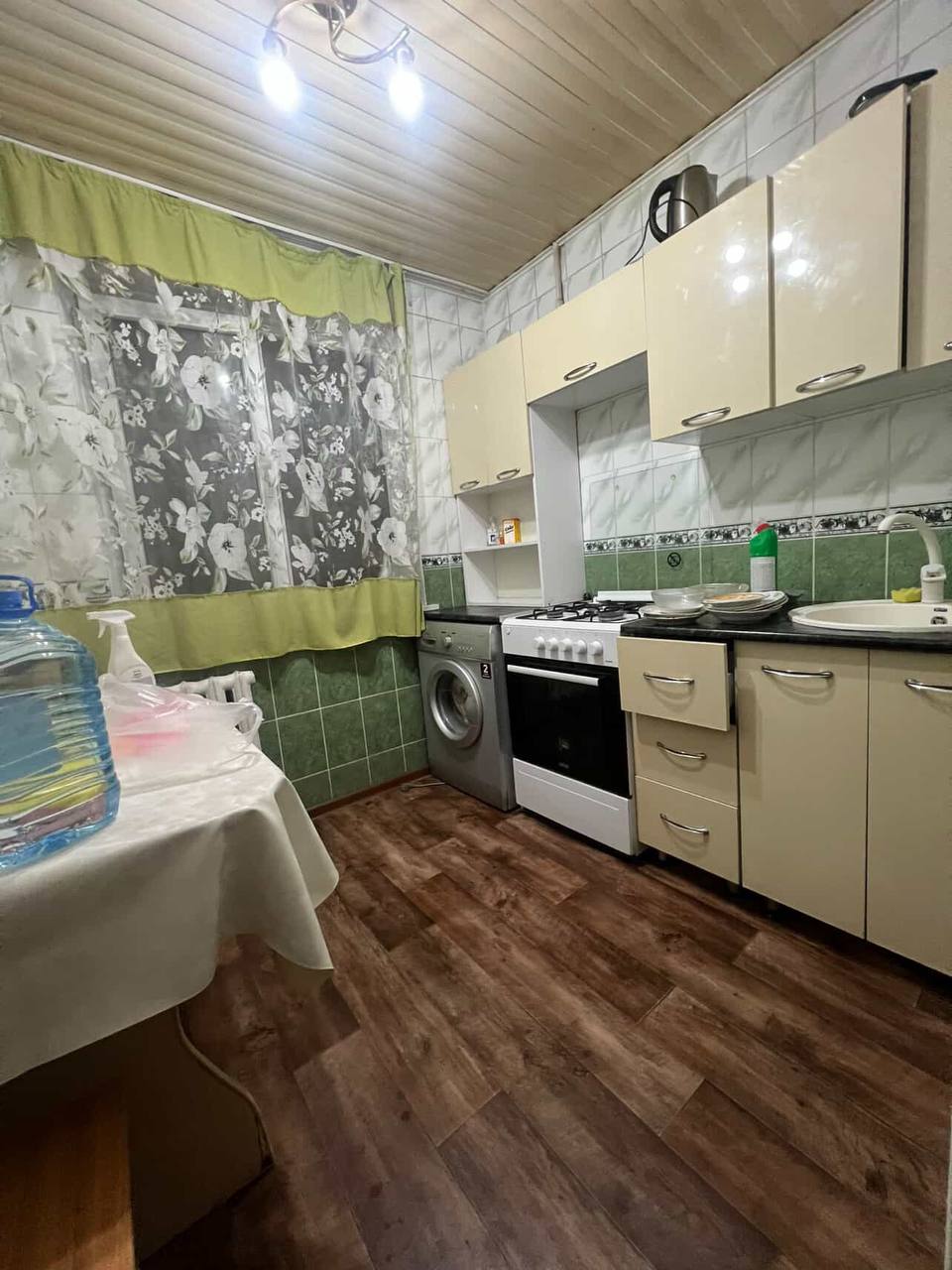 Сдам одну целую комнату