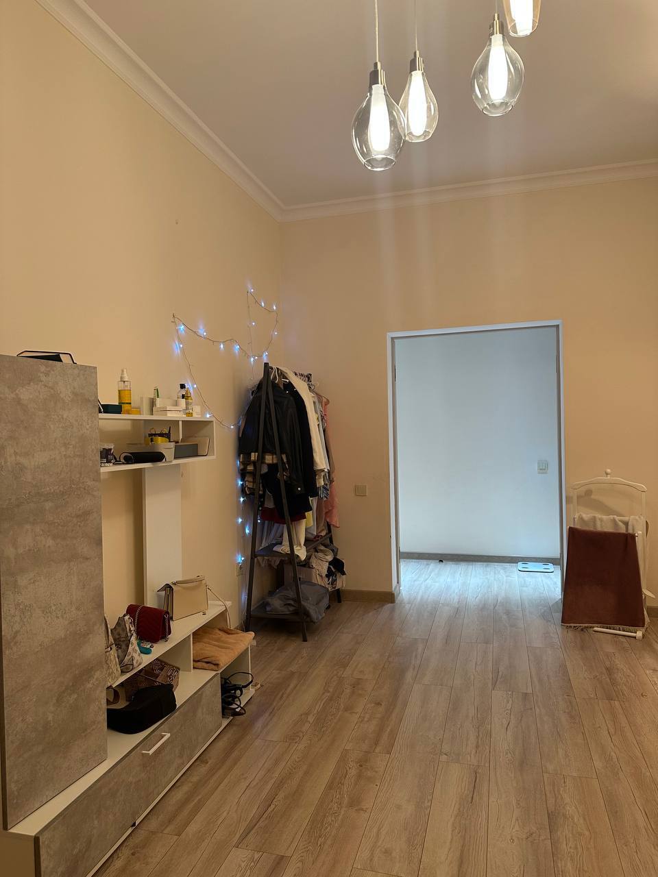 Ищем на подселение одну девушку